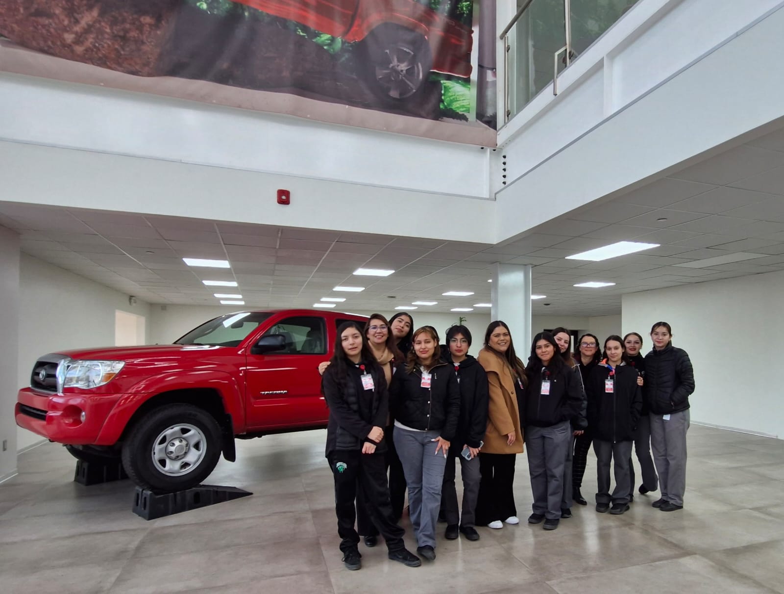 Mujeres en la manufactura Conalep Baja California