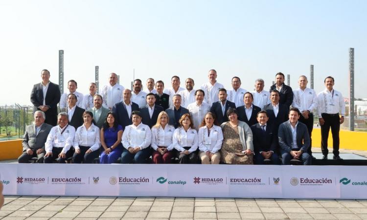 FOTO PRINCIPAL REUNIÓN NACIONAL DE DIRECTORES HGO 25