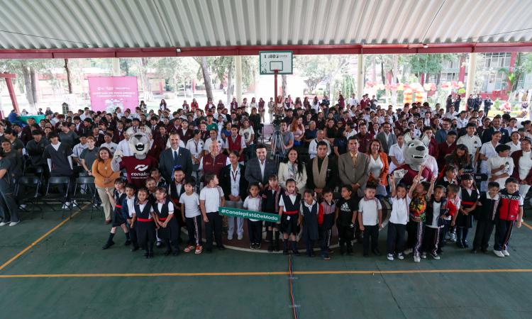 FOTO 1 SEMANA DE ATENCIÓN A LA COMUNIDAD