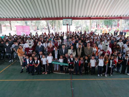 FOTO 1 SEMANA DE ATENCIÓN A LA COMUNIDAD